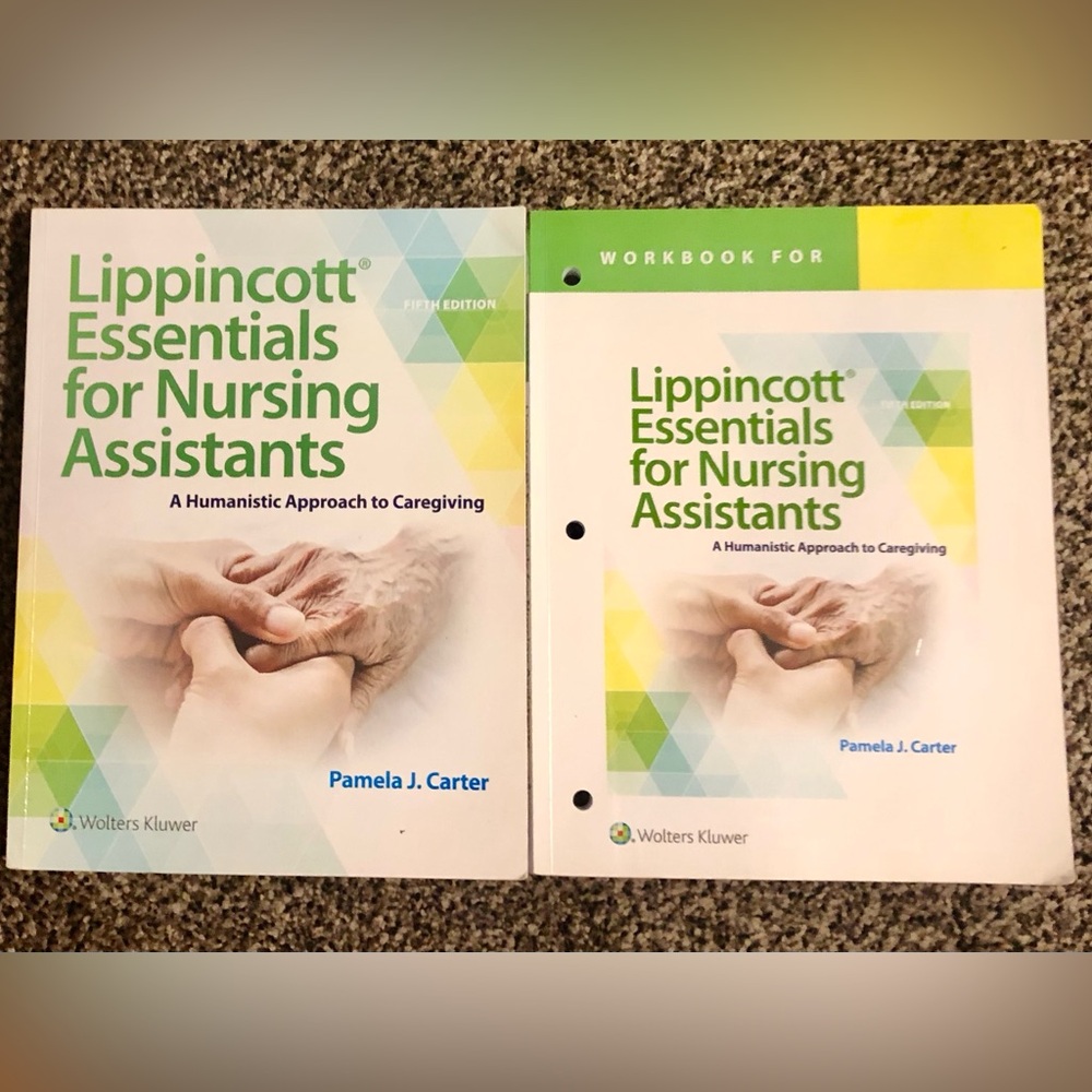 🌹🍃Like New Lippincott Essentials for Nursing Assistants Book - 5th Edition-